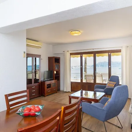 La Gola By Homevillas360 Apartman Port de Pollença